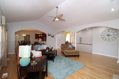 22 Seasons Ridge Ct, Maryville, IL 62062 - photo 7