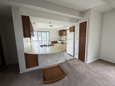 508 W Grove St, Bloomington, IL 61701 - photo 7