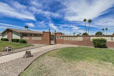 13806 N Silverbell Dr unit 15C, Sun City, AZ 85351 - photo 3