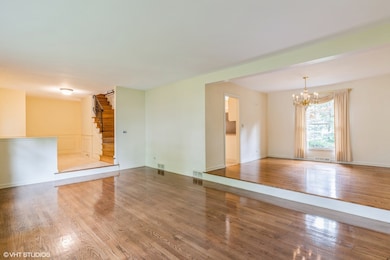 1649 Sequoia Trail, Glenview, IL 60025 - photo 3