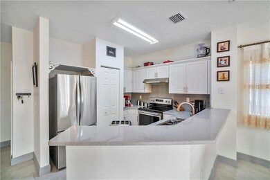 6481 Catalina Ln, Tamarac, FL 33321 - photo 4