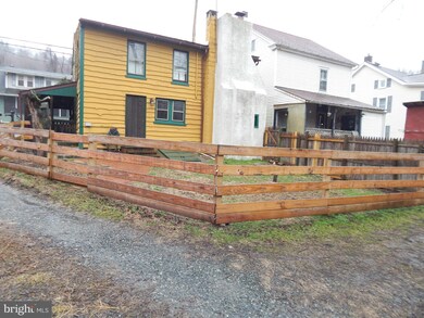 1637 W Philadelphia Ave, Boyertown, PA 19512 - photo 6