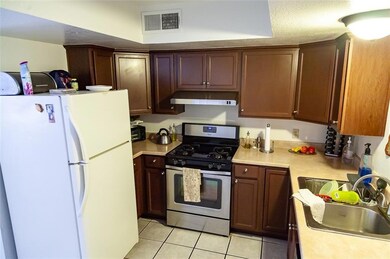 1530 Common Dr unit 2, El Paso, TX 79936 - photo 6