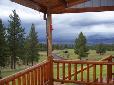 25123 Ingle Creek Rd, Mount Vernon, OR 97865 - photo 3