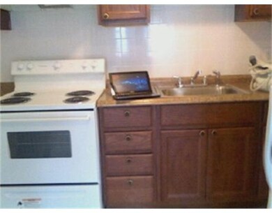 94 Hutchings St unit 5, Dorchester, MA 02121 - photo 3