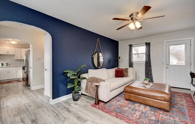 Living Room (4)