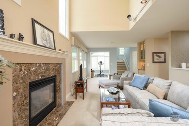 Living w/Fireplace
