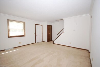 First floor living room 18' x 15'