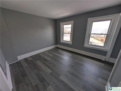 2nd floor front