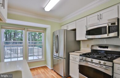 15431 Windsong Ln, Dumfries, VA 22025 - photo 5