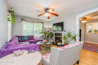 04_1118JeffreySt_165_LivingRoom_HiRes