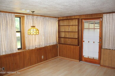 3625 Ledbury Dr E, Jacksonville, FL 32210 - photo 5