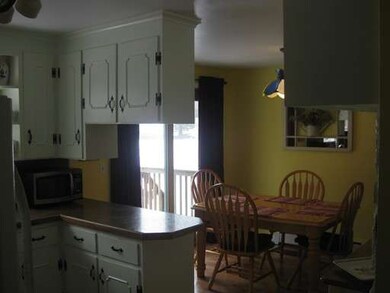 188 Huntsbridge Rd, North Attleboro, MA 02760 - photo 4