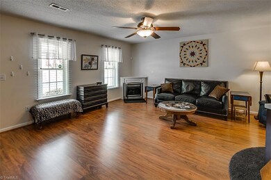 3140 Zoo Pkwy unit 103, Asheboro, NC 27205 - photo 4