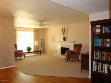 WONDERFUL LIVING ROOM W/ GAS FIREPLACE