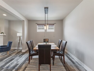 Dining Area with plenty of room for large family d