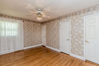 5118 Garette Dr E, Jacksonville, FL 32210 - photo 6