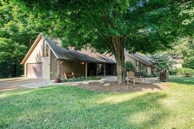 9308 W Guernsey Lake Rd, Delton, MI 49046 - photo 4