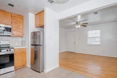 115 Aurora St unit 4, Houston, TX 77008 - photo 4