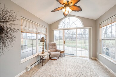4 Seasons room overlooking golf course