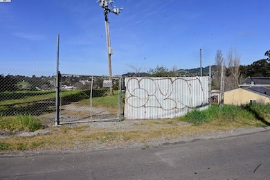 3944 La Cima Rd, El Sobrante, CA 94803 - photo 5