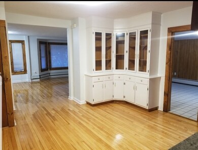 8 Freeland St, Worcester, MA 01603 - photo 6