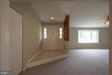 15908 Joyce Ln, Laurel, MD 20707 - photo 5