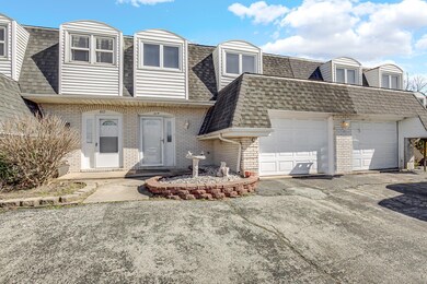 619 Wellington Dr, Dyer, IN 46311 - photo 2