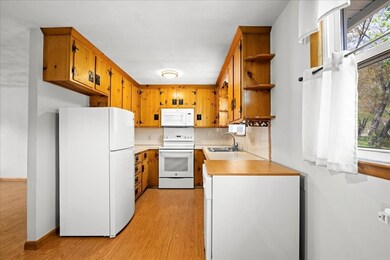 47 Duggan Way, Northbridge, MA 01534 - photo 2