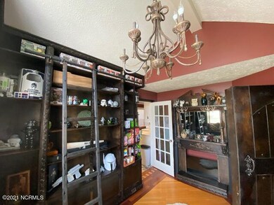 317 Richmond Dr, Jacksonville, NC 28540 - photo 7