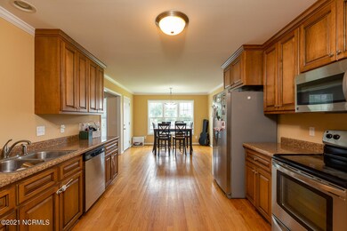 57 Northgate Ln Clinton NC 28328-6