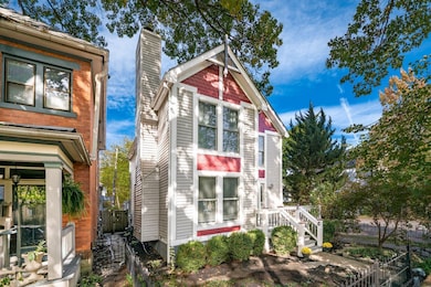 002_Ave Columbus OH 43201 USA