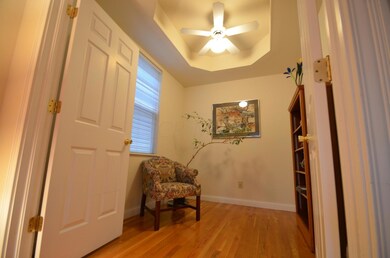 1st Floor Den