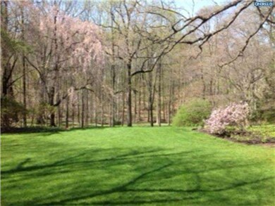 298 Landover Rd, Bryn Mawr, PA 19010 - photo 4