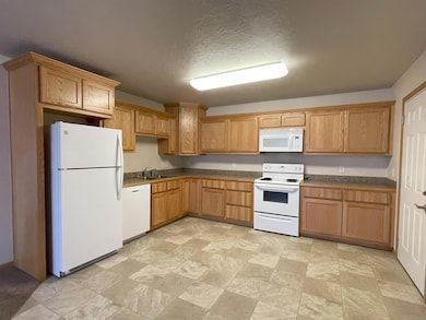 2850 Kent Ave unit E-31, Cody, WY 82414 - photo 2