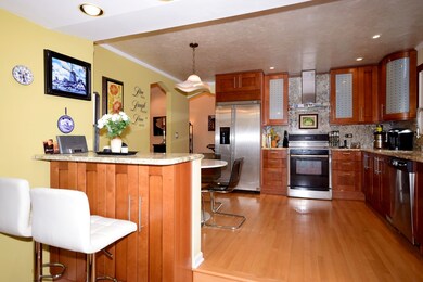 3844 Lizette Ln, Glenview, IL 60026 - photo 6