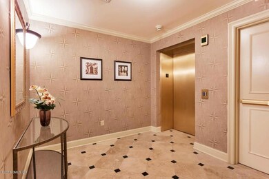 2 E Elm St unit 25, Greenwich, CT 06830 - photo 4