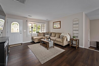 17 Cedarcrest Dr, Bayville, NJ 08721 - photo 4