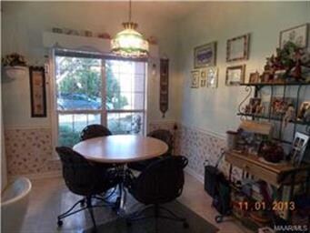 Breakfast room