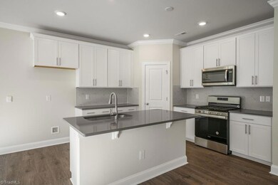 1964 Hallview Ct, Kernersville, NC 27284 - photo 7