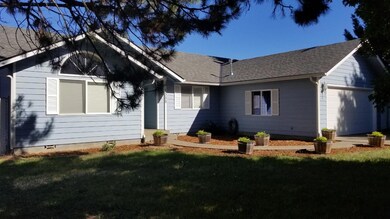 1355 Shady Ln, Grants Pass, OR 97527 - photo 2