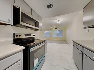 16418 Forest Bend Ave, Friendswood, TX 77546 - photo 2