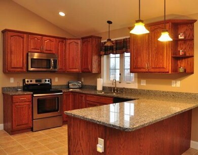 17 Carlisle Rd, South Portland, ME 04106 - photo 3