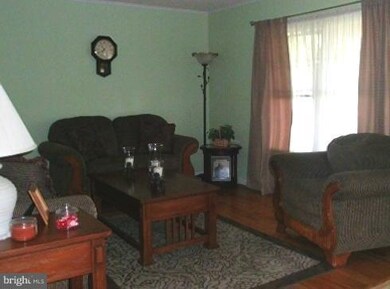 458 Cider Dr, Bunker Hill, WV 25413 - photo 4