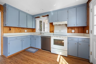 30 Whitney St, Milford, MA 01757 - photo 4