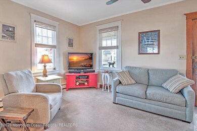 07-LIVING ROOM