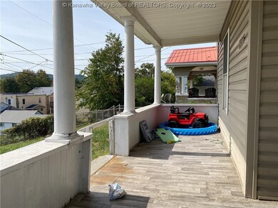 1306 Fletcher Ave, Dunbar, WV 25064 - photo 3