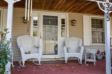 325 Johnny Appleseed Ln, Leominster, MA 01453 - photo 2