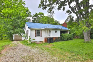Home for Sale in Alton, MO 2