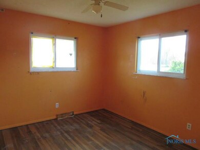 21875 W Middlesex Dr N, Genoa, OH 43430 - photo 7